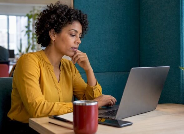 Professional choosing between training formats
